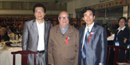 我会会长邢贲思在协会年会庆典午宴与常务副会长安卫华合影留念